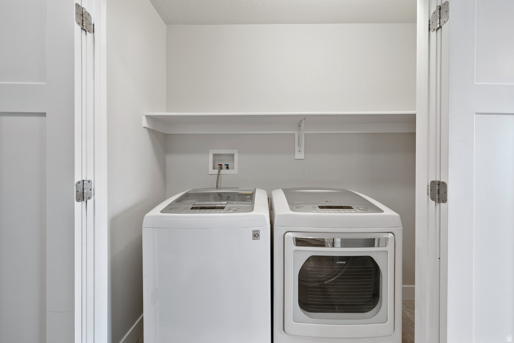 397 E TRACTOR DR Midvale, UT 84047