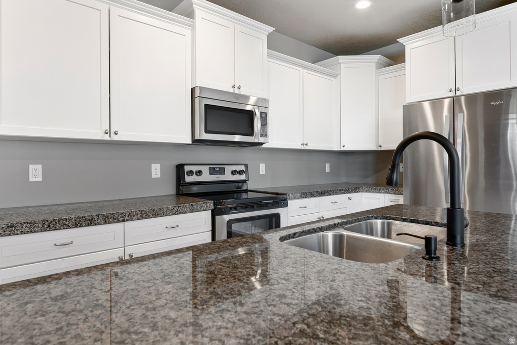 397 E TRACTOR DR Midvale, UT 84047