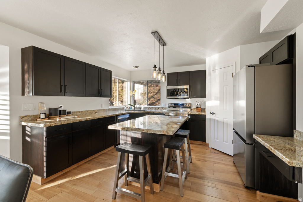 993 E CANYON CREEK Bountiful, UT 84010