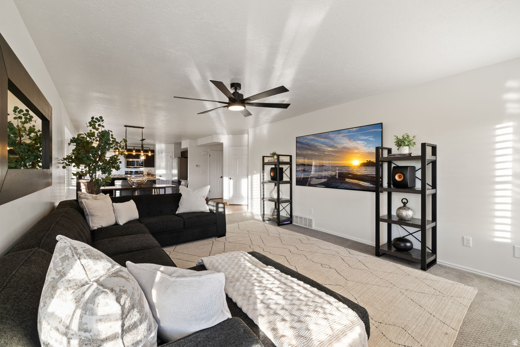 993 E CANYON CREEK Bountiful, UT 84010