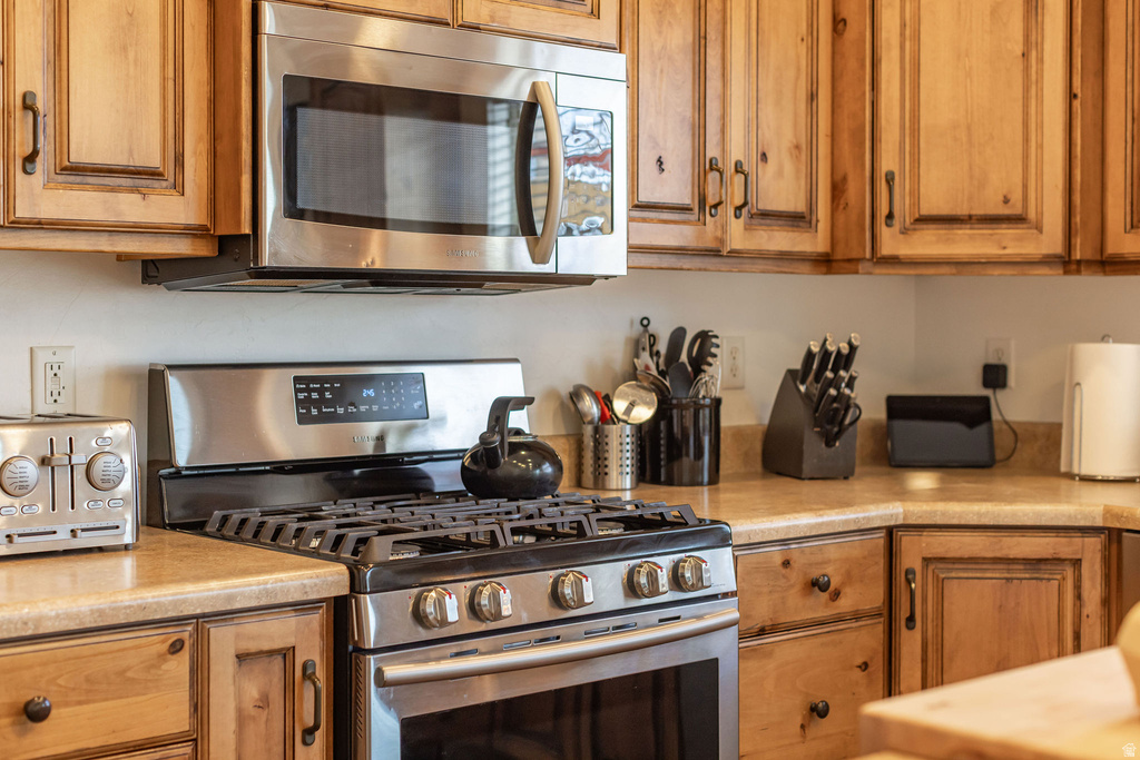 599 S 330 W Providence, UT 84332