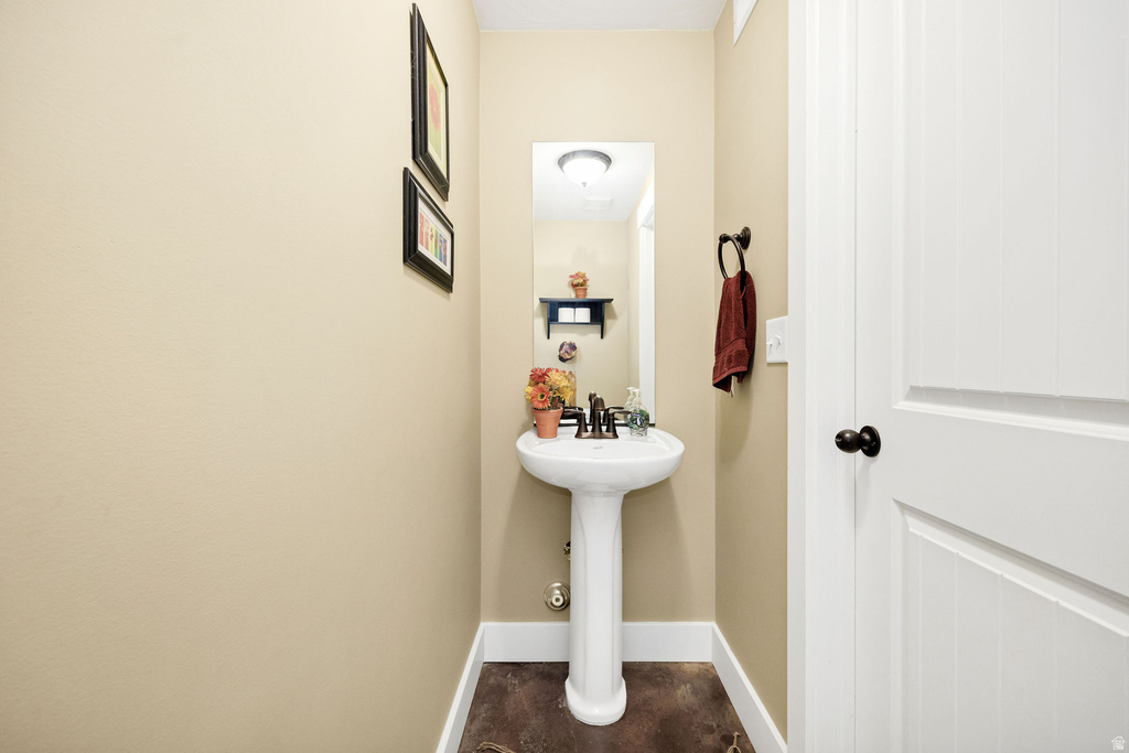 599 S 330 W Providence, UT 84332