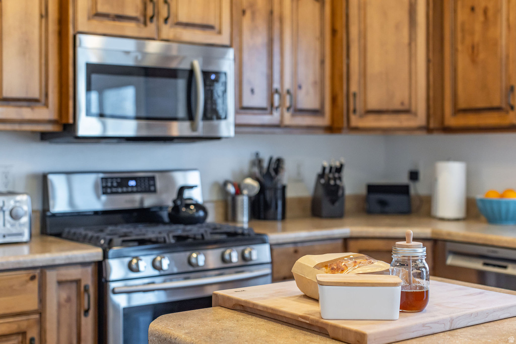 599 S 330 W Providence, UT 84332