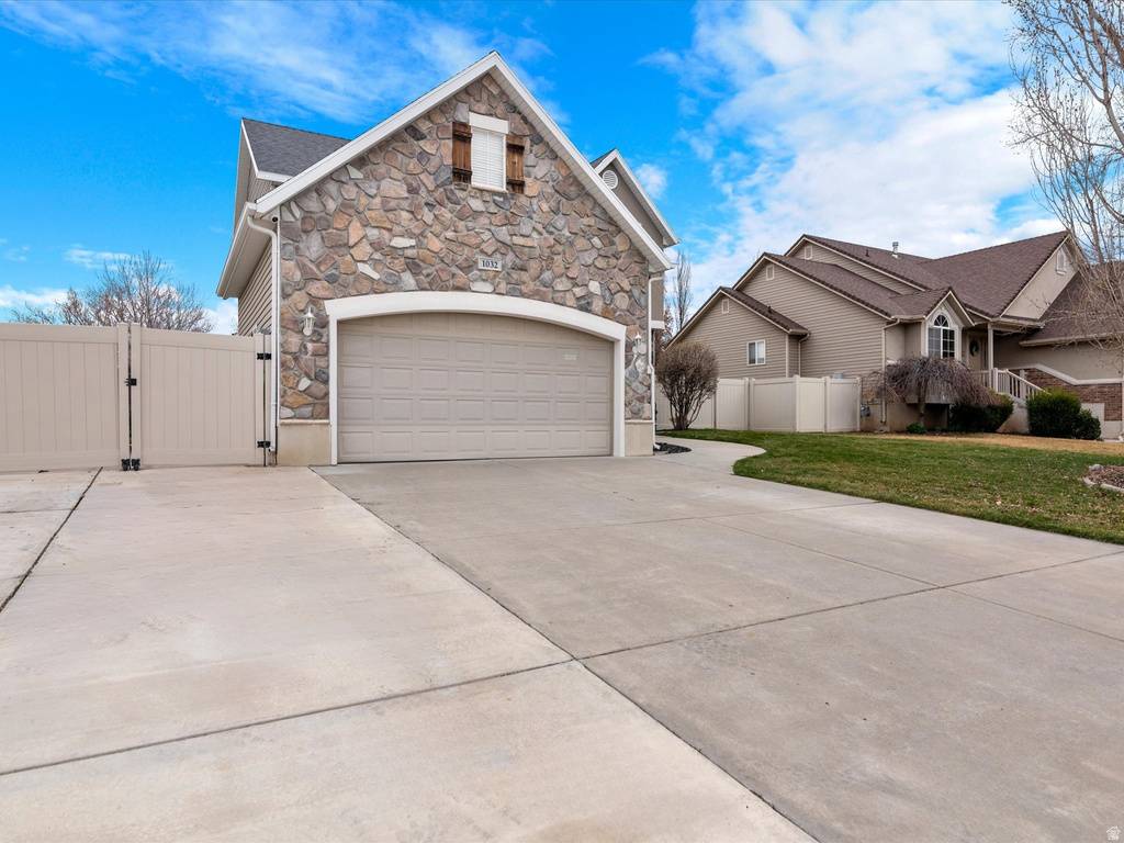 1032 N 780 W Clinton, UT 84015