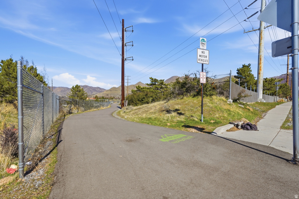 2856 S LAKEVIEW DR Millcreek, UT 84109