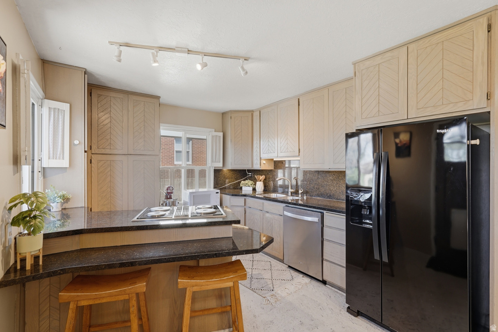 2856 S LAKEVIEW DR Millcreek, UT 84109