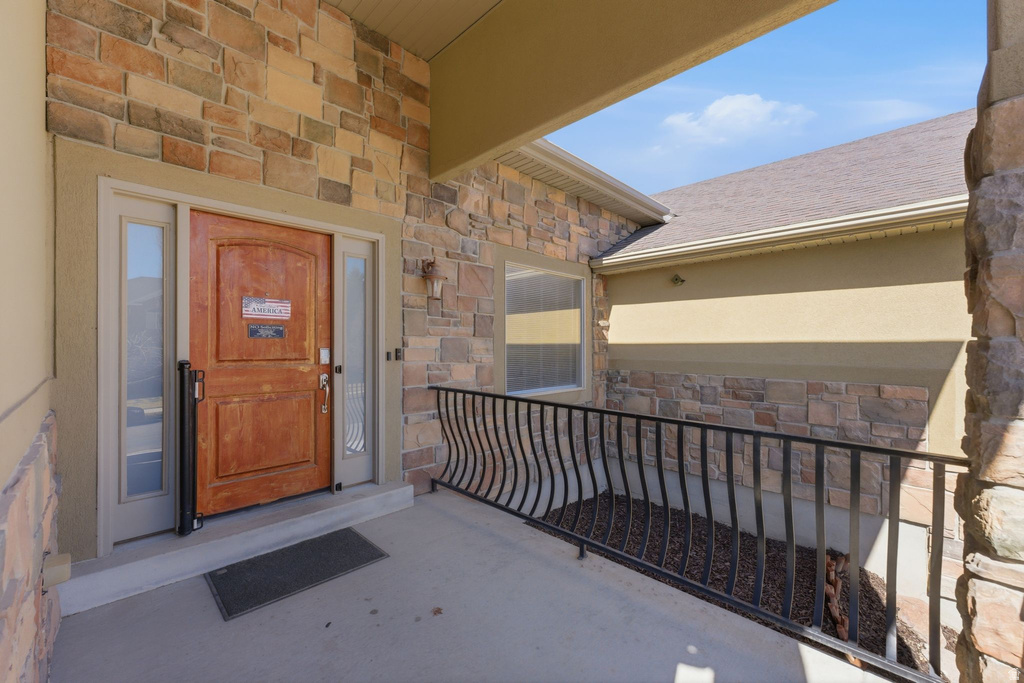 11178 S VIA BONITO DR South Jordan, UT 84095