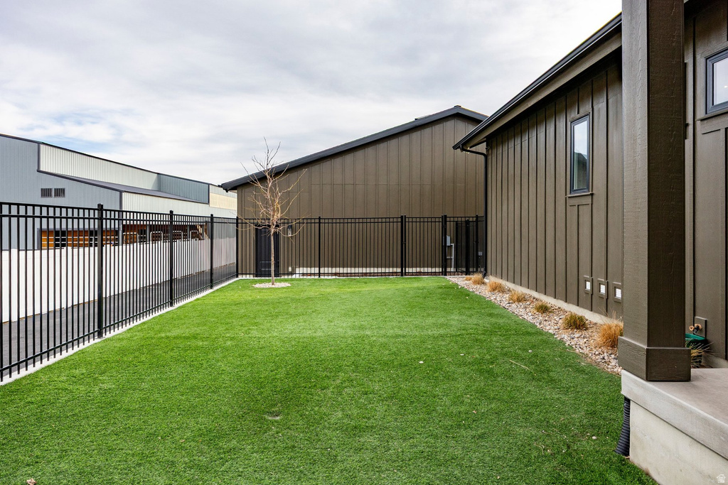 6347 W 10400 N Highland, UT 84003