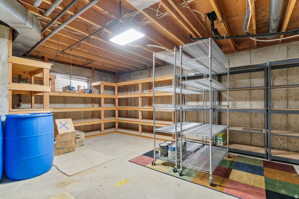 1954 N 2600 E Layton, UT 84040