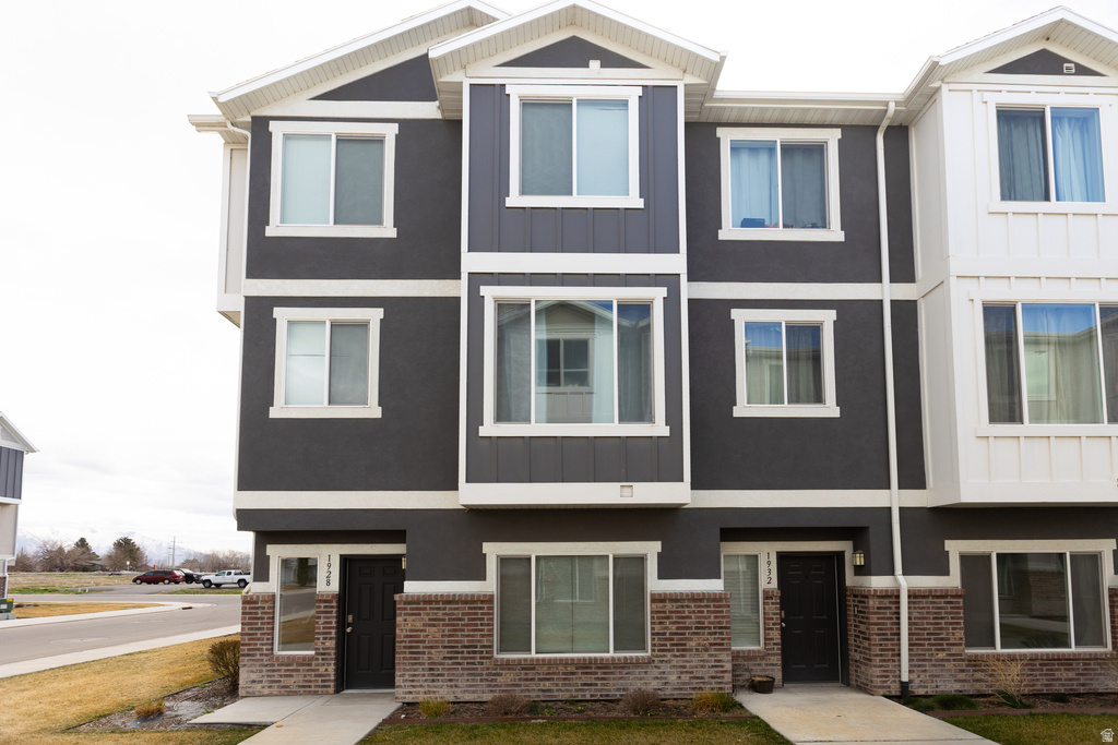 1928 S 1030 W Orem, UT 84058