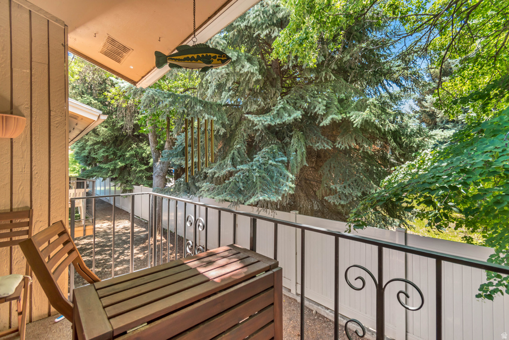 4797 S 2124 E Holladay, UT 84117