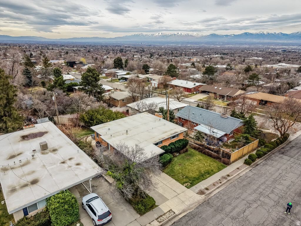 2620 E BLAINE AVE Salt Lake City, UT 84108