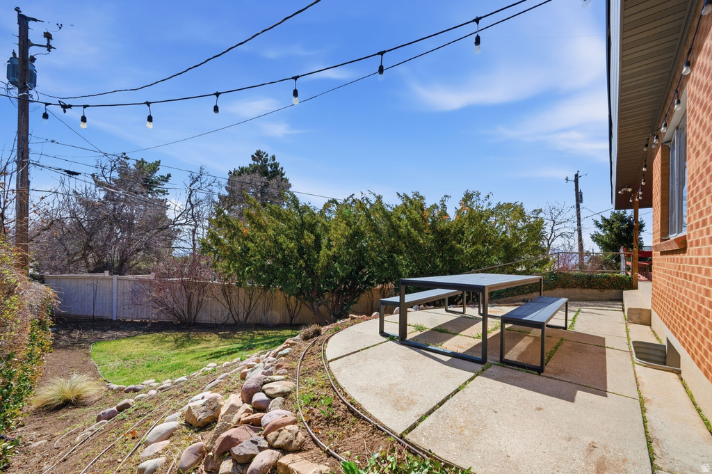 2620 E BLAINE AVE Salt Lake City, UT 84108