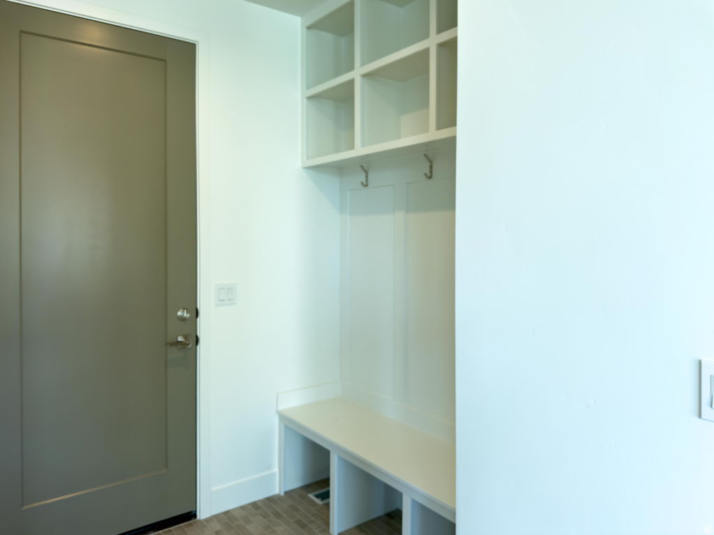 1342 W JORDAN HEIGHT LN #27 West Jordan, UT 84088