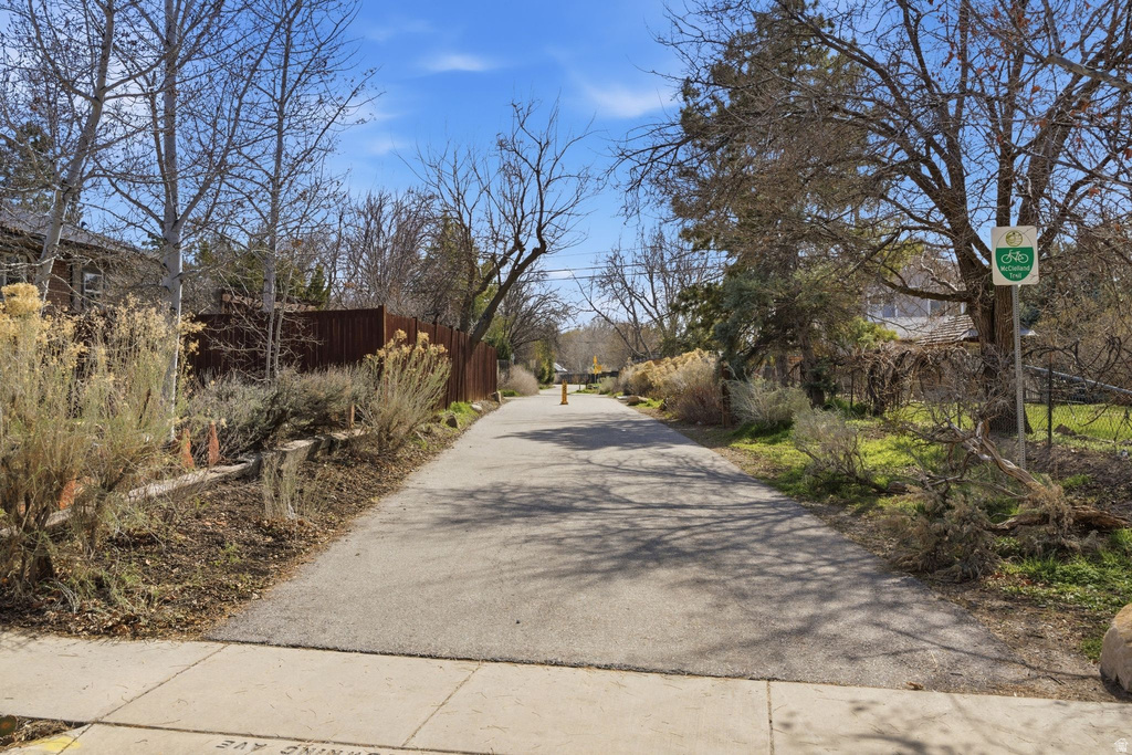 1196 E BROWNING AVE Salt Lake City, UT 84105