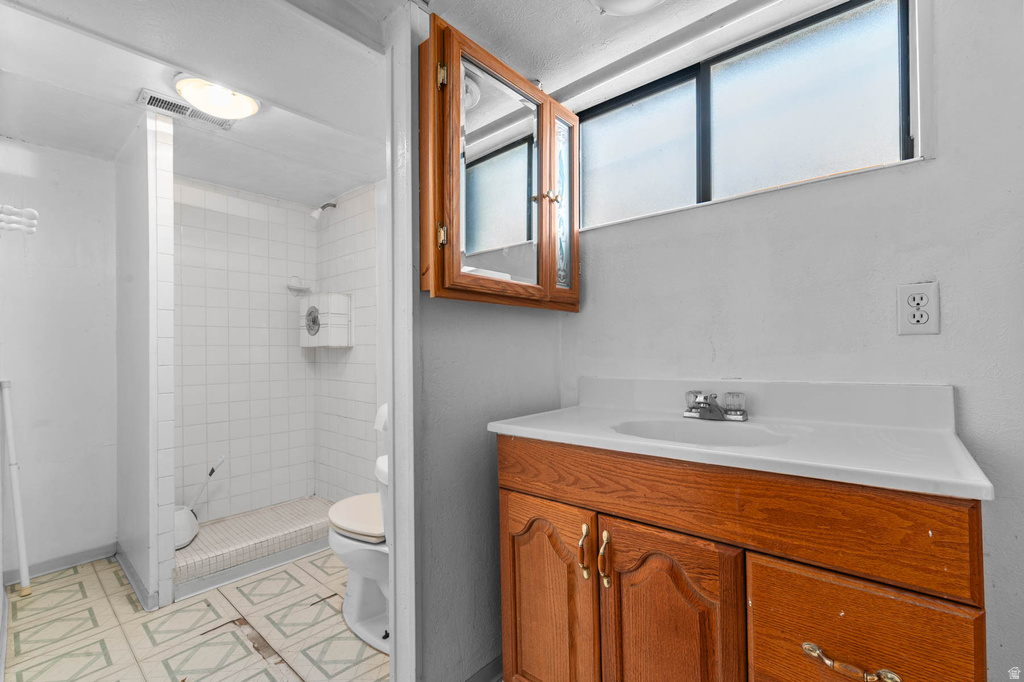 7689 S LOCUST ST Midvale, UT 84047