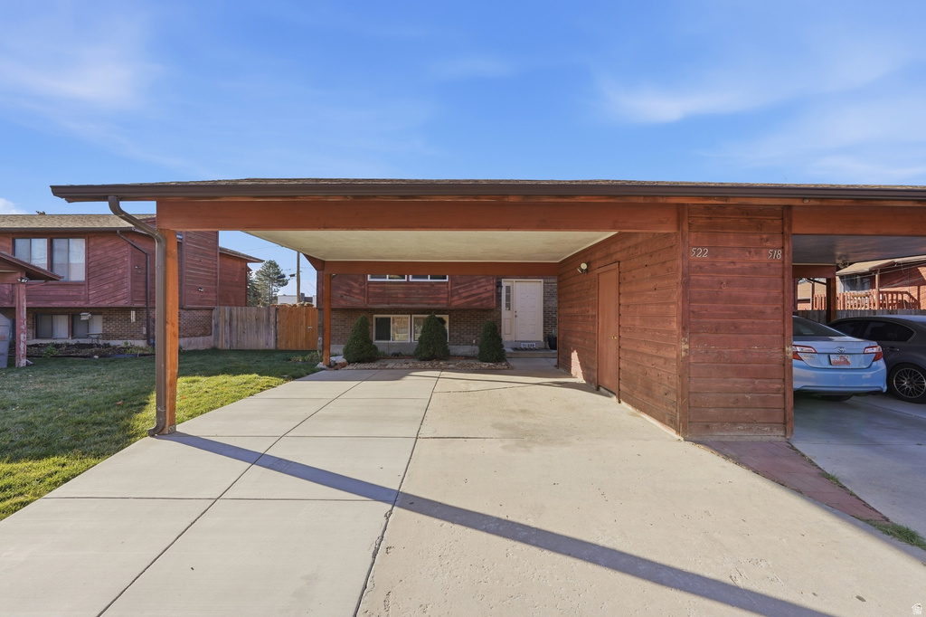 522 E 3955 S Millcreek, UT 84107