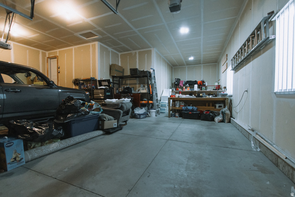 5645 S 4525 W Hooper, UT 84315