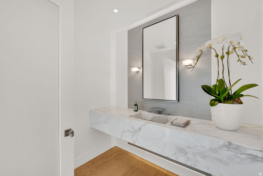 239 N VIRGINIA ST Salt Lake City, UT 84103