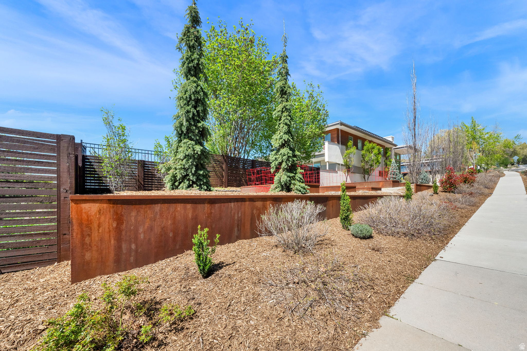 239 N VIRGINIA ST Salt Lake City, UT 84103
