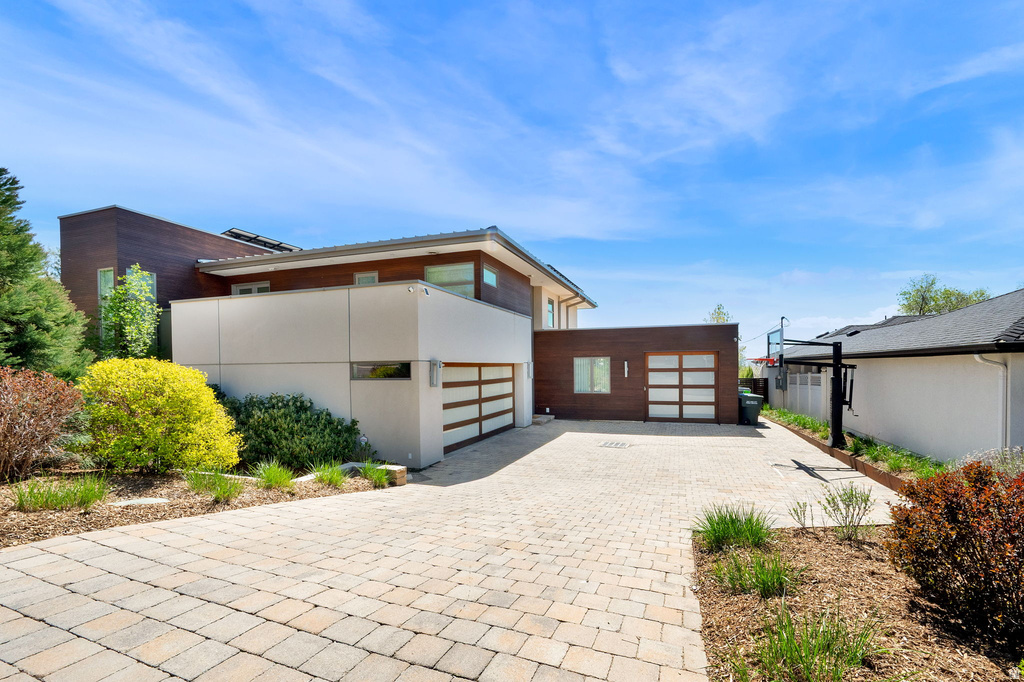 239 N VIRGINIA ST Salt Lake City, UT 84103