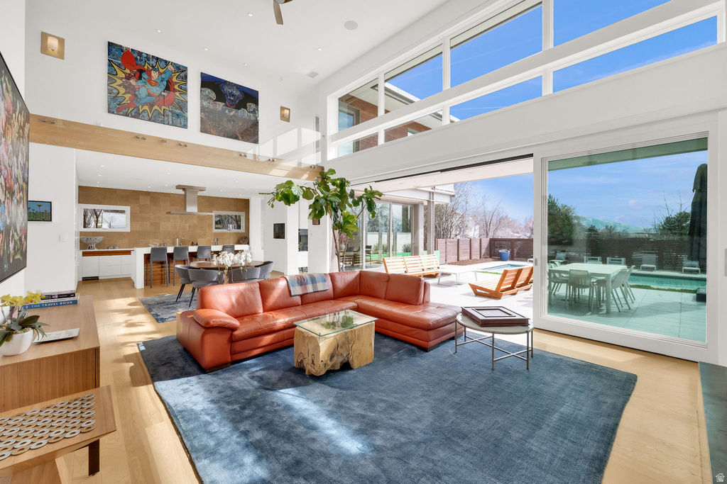 239 N VIRGINIA ST Salt Lake City, UT 84103