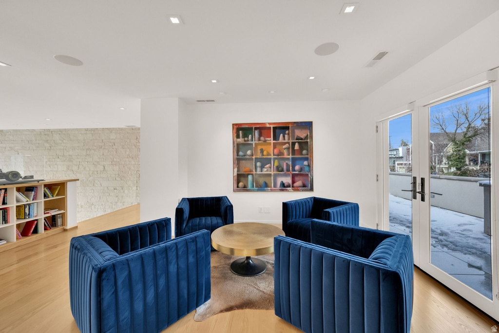 239 N VIRGINIA ST Salt Lake City, UT 84103