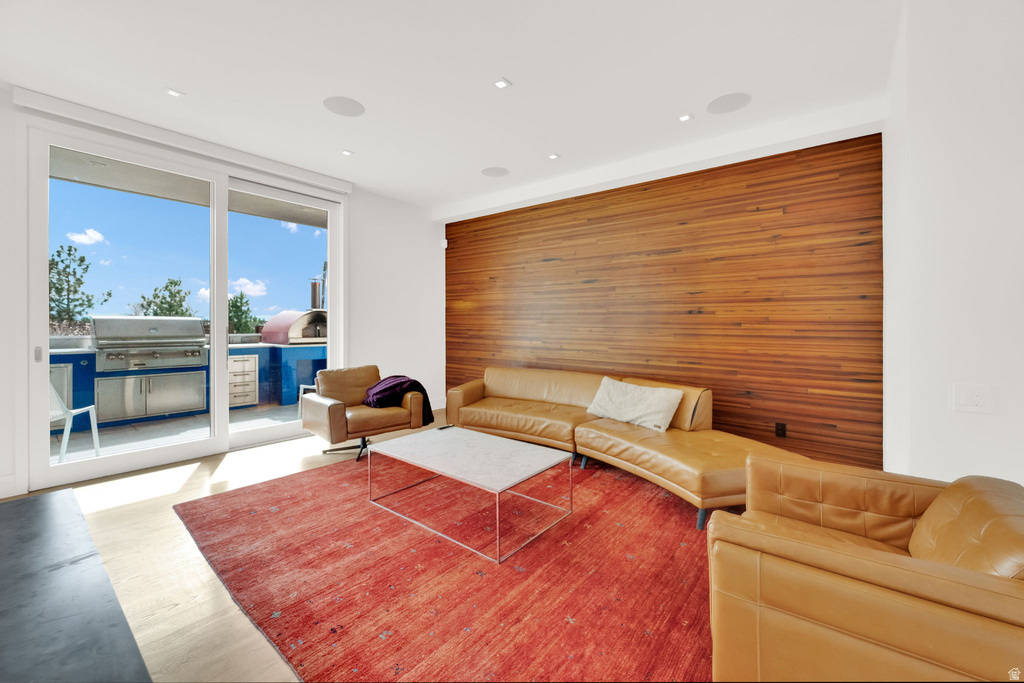 239 N VIRGINIA ST Salt Lake City, UT 84103