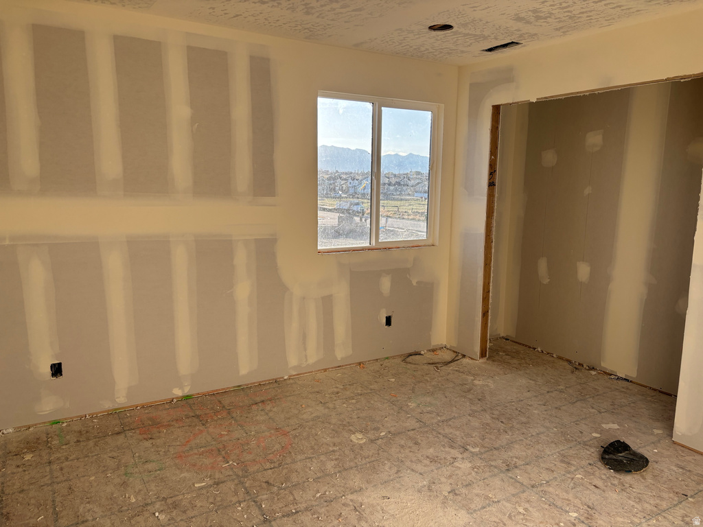 1127 W 2980 N Lehi, UT 84043