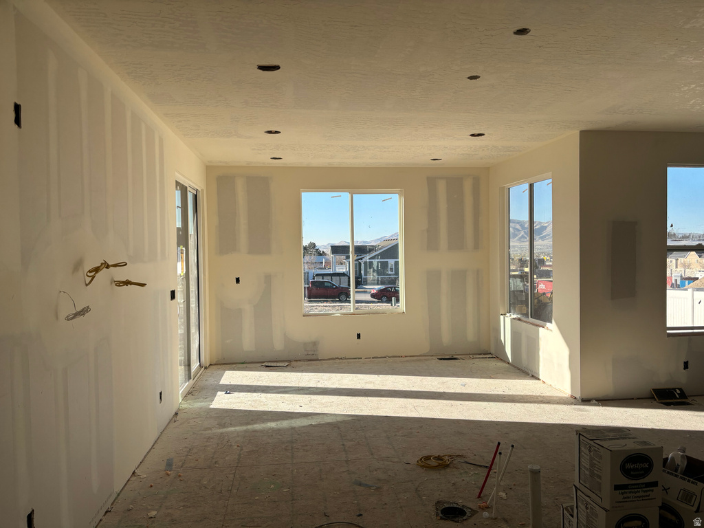 1127 W 2980 N Lehi, UT 84043