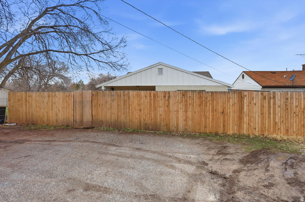 2102 S HARRISON BLVD Ogden, UT 84401