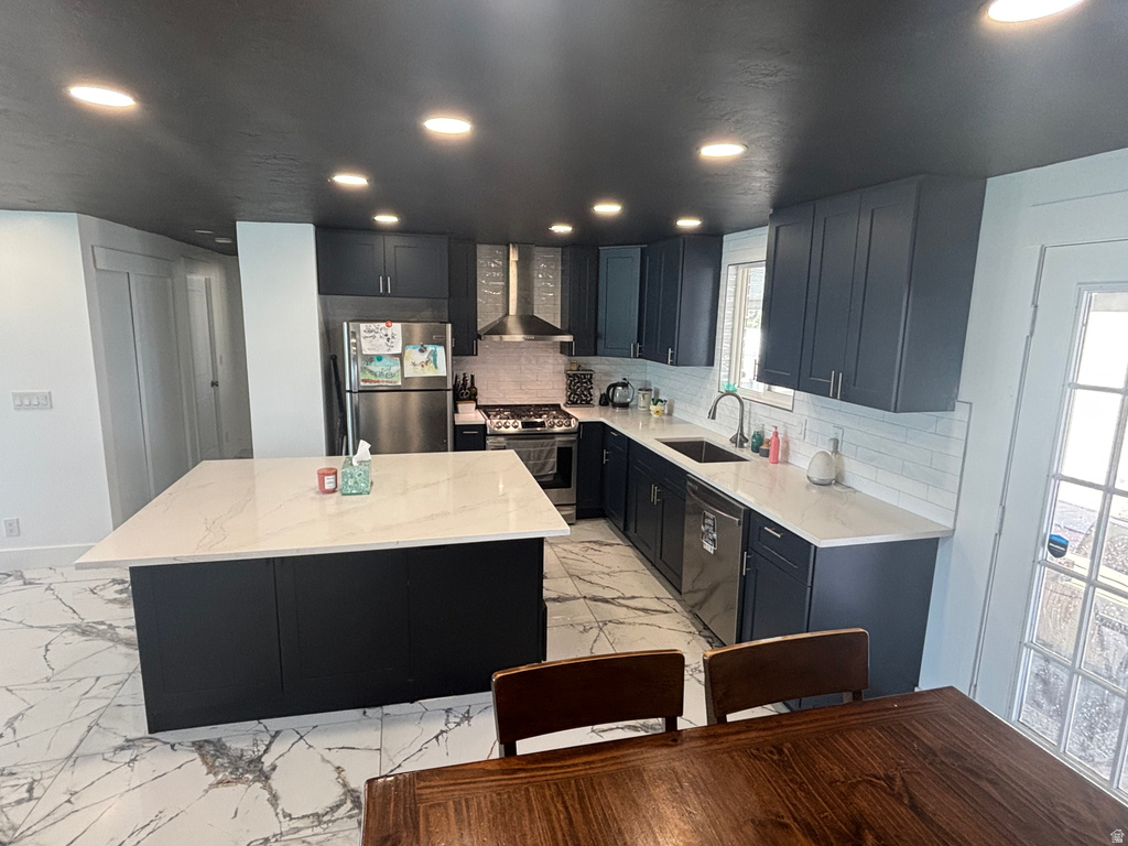 837 E DAISY ST Sandy, UT 84094