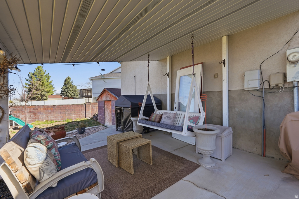 1320 E WOODHILL CIR Sandy, UT 84092