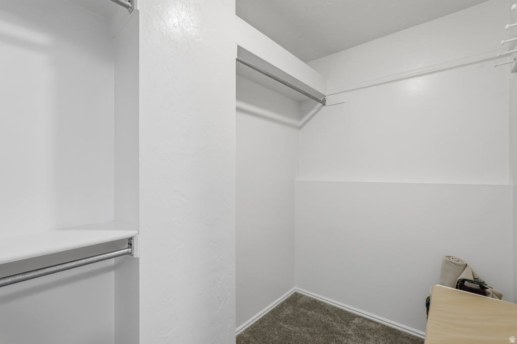 1320 E WOODHILL CIR Sandy, UT 84092