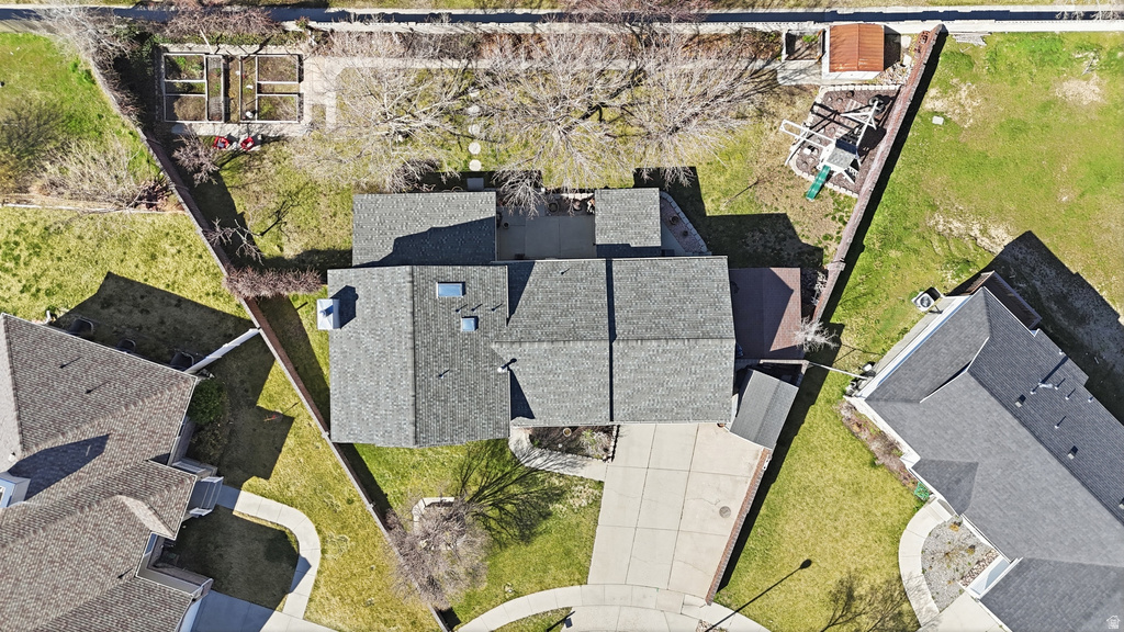 1320 E WOODHILL CIR Sandy, UT 84092