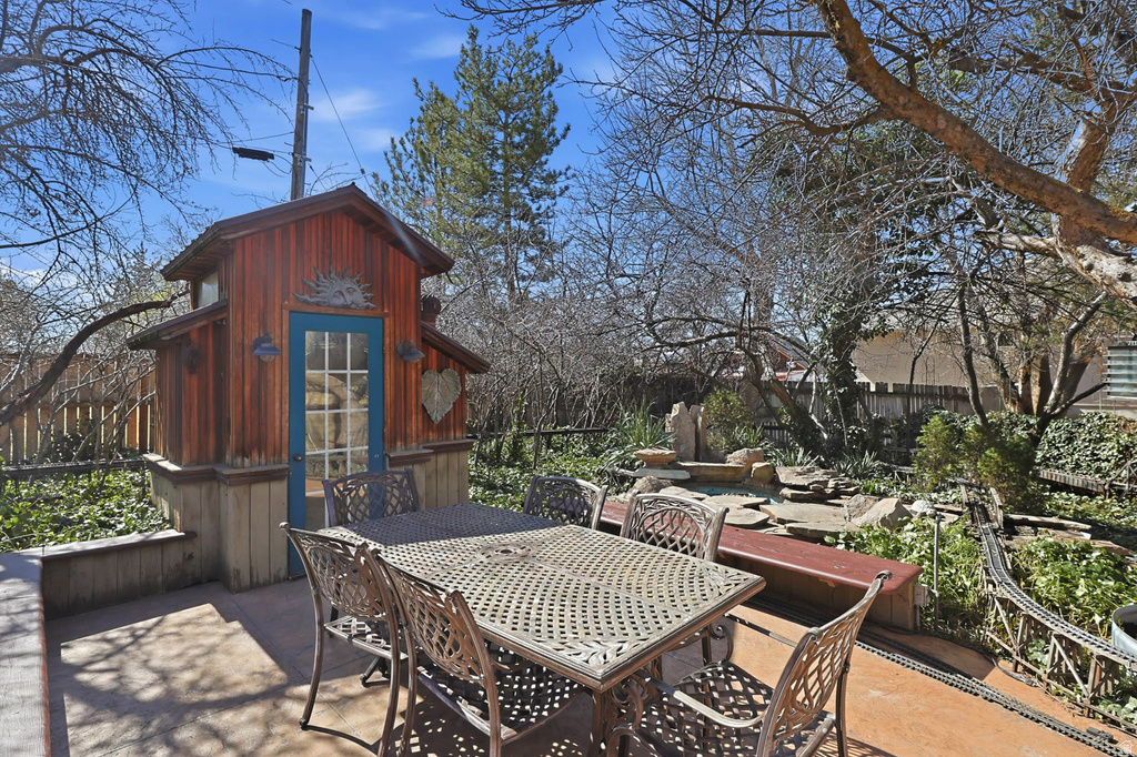 1532 E SAINT MARKS CT Millcreek, UT 84124