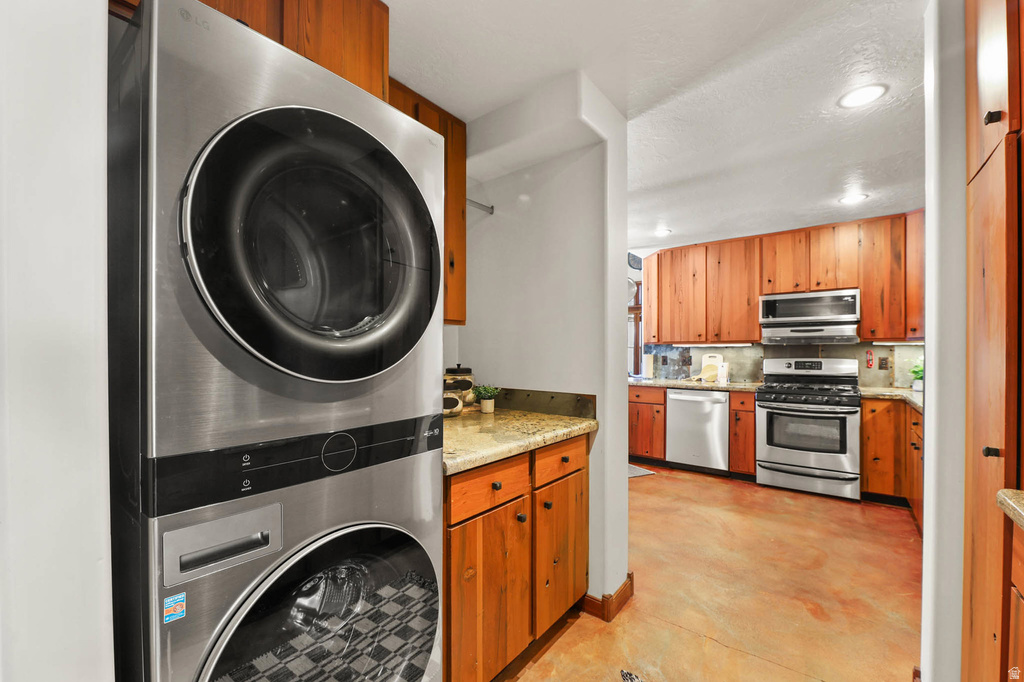 1532 E SAINT MARKS CT Millcreek, UT 84124