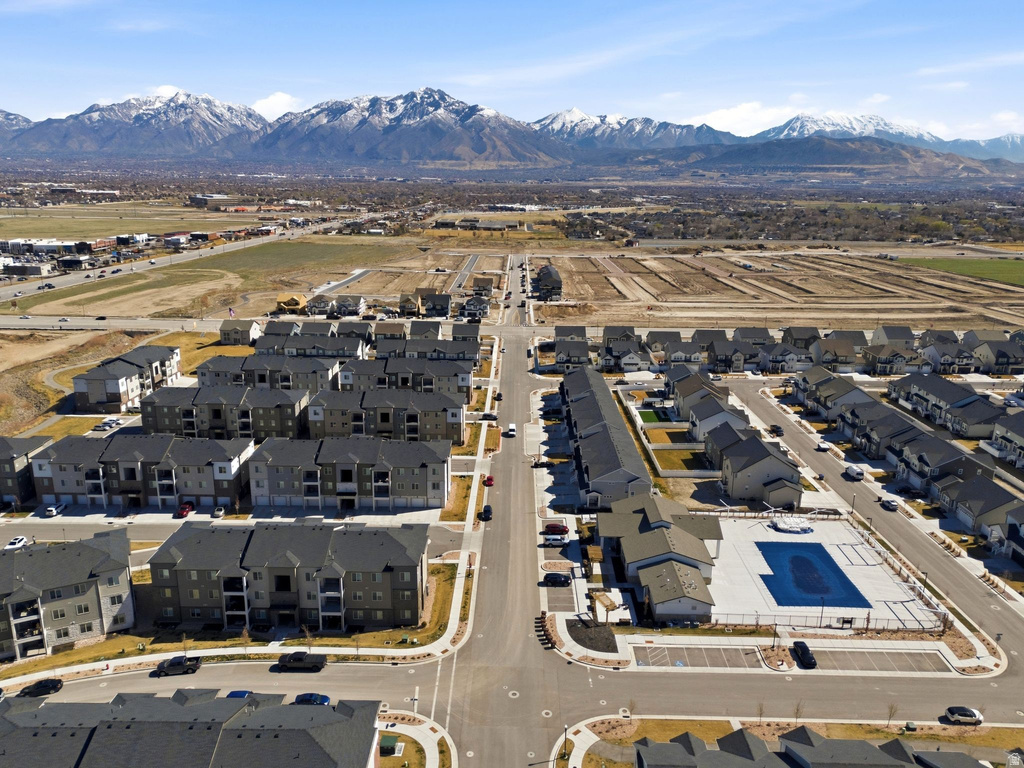 13528 S COMMODUS DR #L202 Riverton, UT 84096