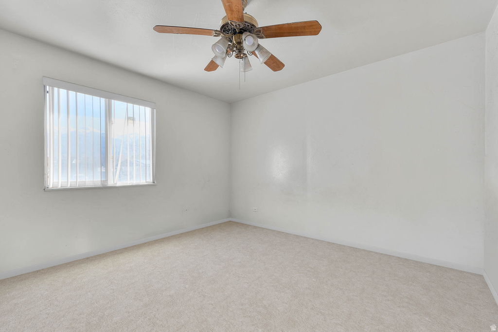 489 N OWENS ST Layton, UT 84041