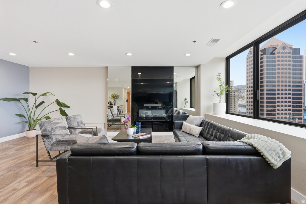 44 W 300 S #1508S Salt Lake City, UT 84101