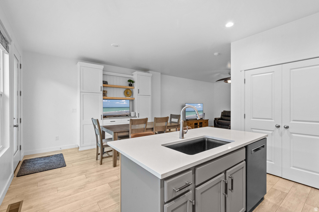 10643 S LAMOND DR South Jordan, UT 84009