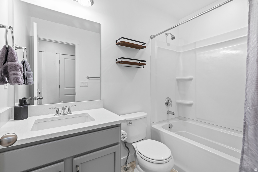 10643 S LAMOND DR South Jordan, UT 84009