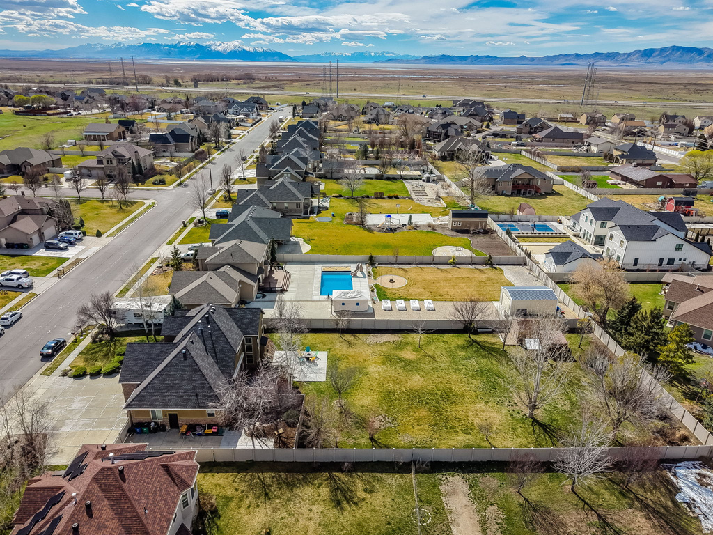 1590 LEOLA ST Kaysville, UT 84037