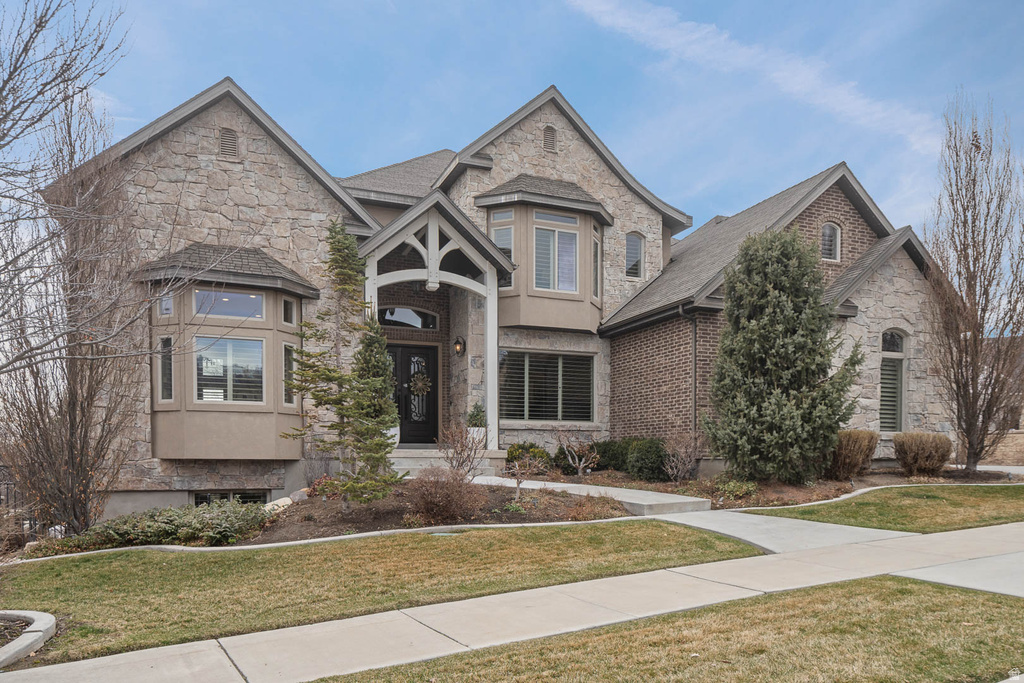 2068 S 140 W Orem, UT 84058