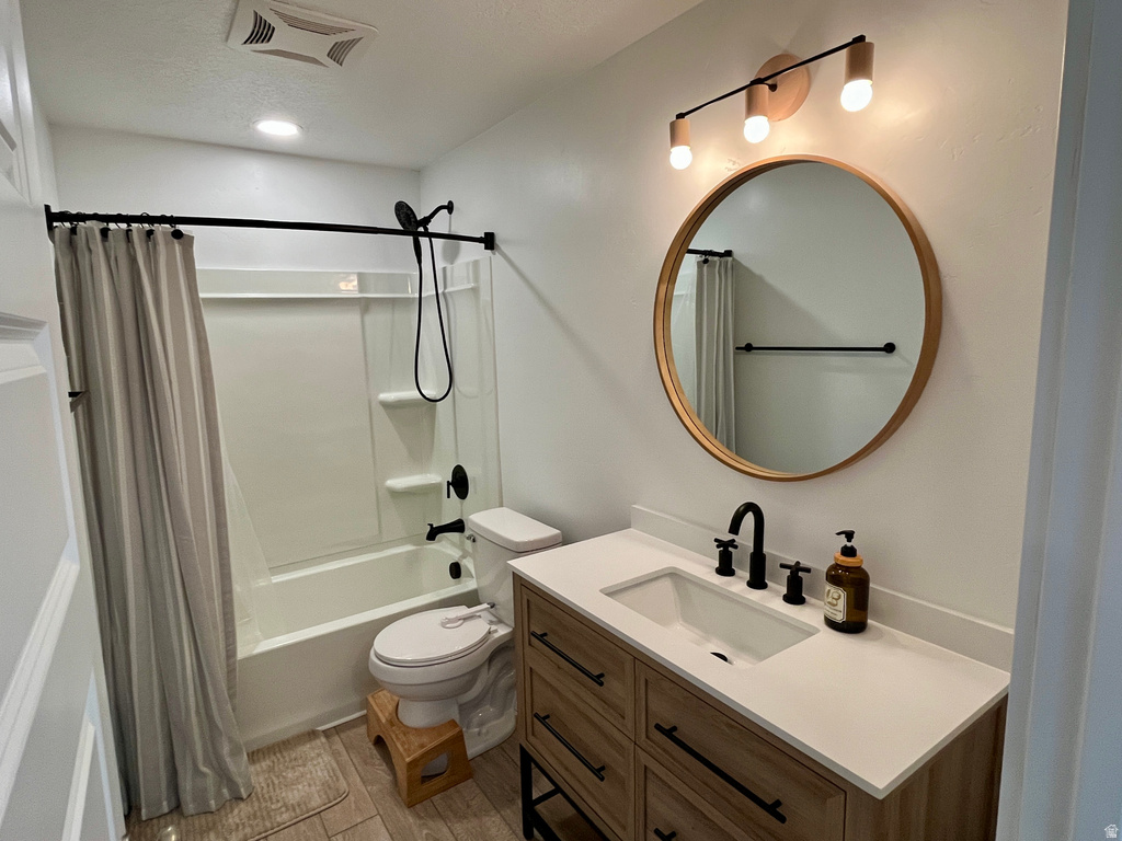 6135 N BOULTER PEAK LN Eagle Mountain, UT 84005