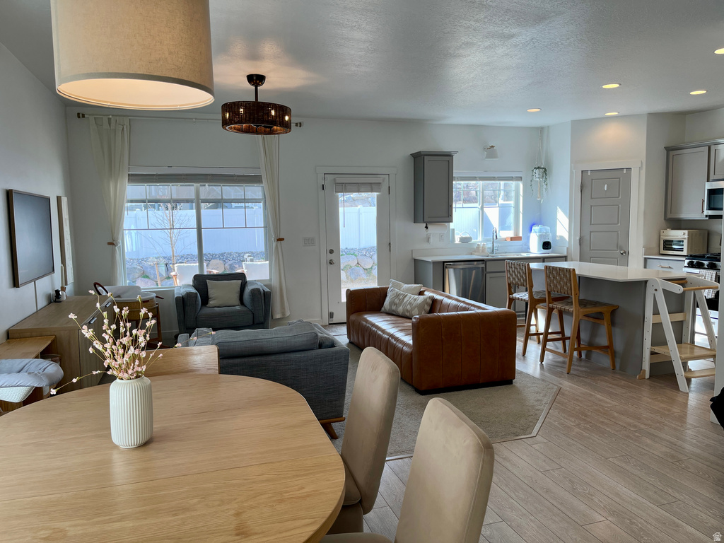 6135 N BOULTER PEAK LN Eagle Mountain, UT 84005