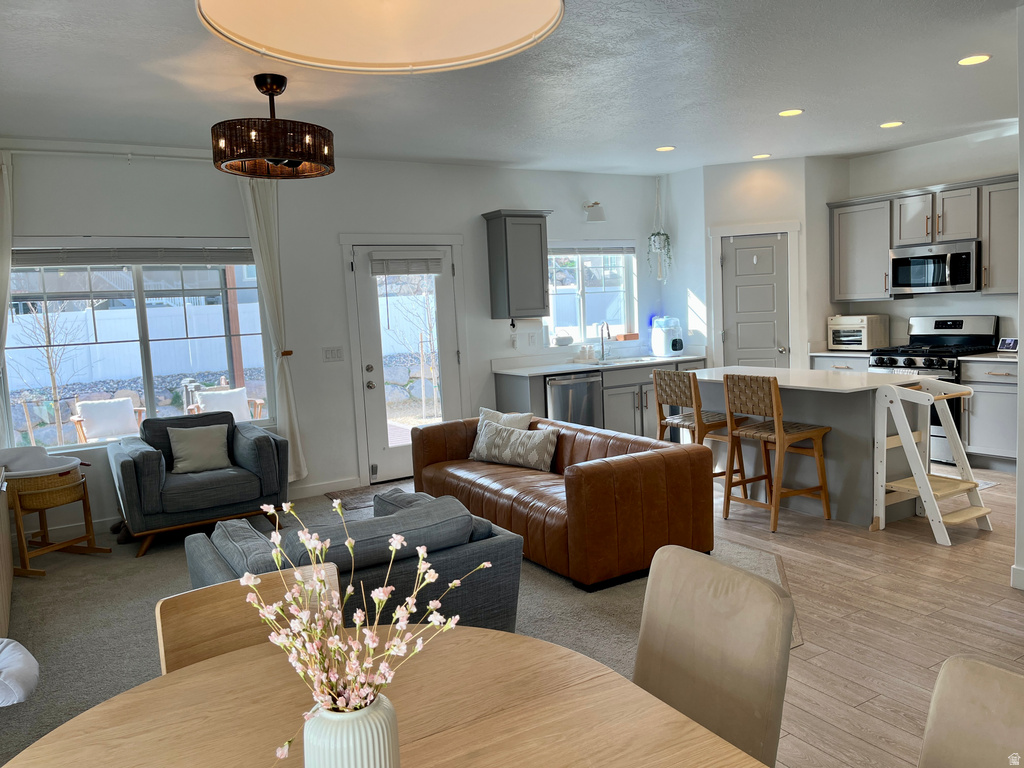 6135 N BOULTER PEAK LN Eagle Mountain, UT 84005