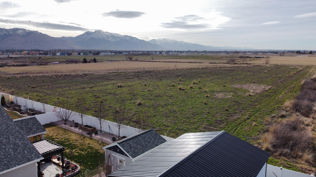 3163 W 3050 N Plain City, UT 84404