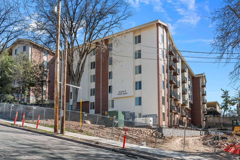 400 S 1032 E #207 B Salt Lake City, UT 84102