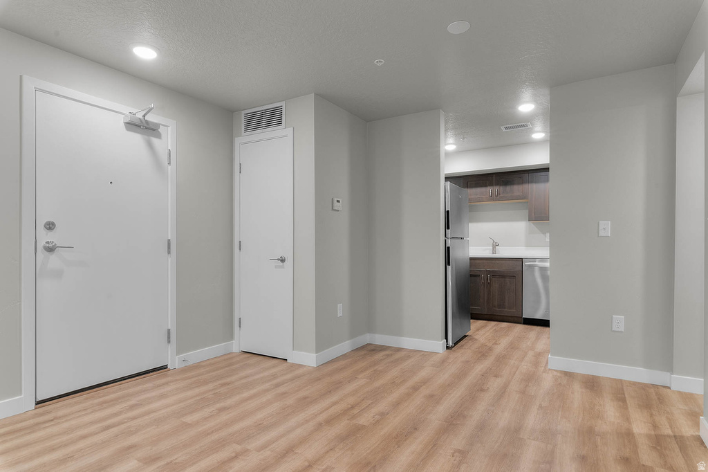 400 S 1032 E #207 B Salt Lake City, UT 84102